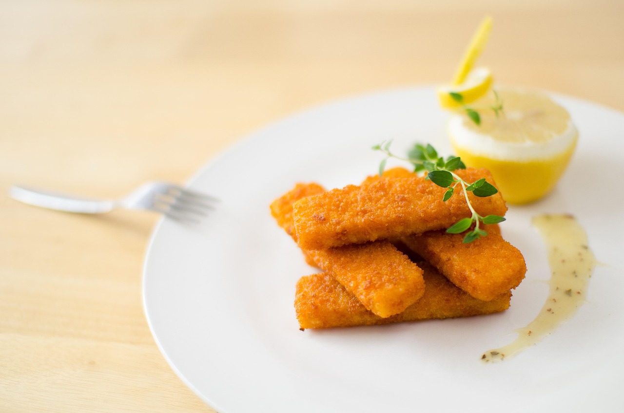 food, fish fingers, elegant, dinner, dining, nature, table, plate, catering, decoration, fish, fish fingers, fish fingers, fish fingers, fish fingers, fish fingers